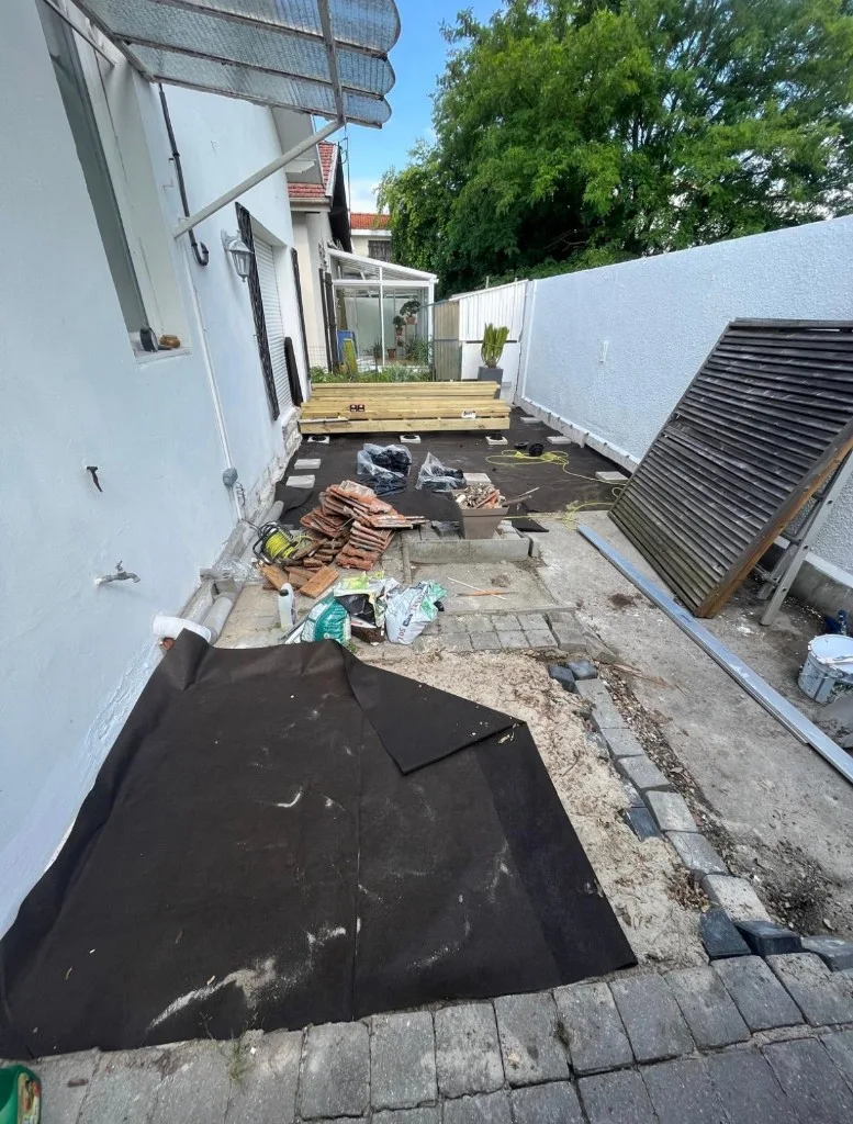 Chantier terrasse avant aménagement